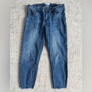 Pistola Skinny Distressed Jeans Women’s Size 30 Blue Denim Medium Wash Inseam 25